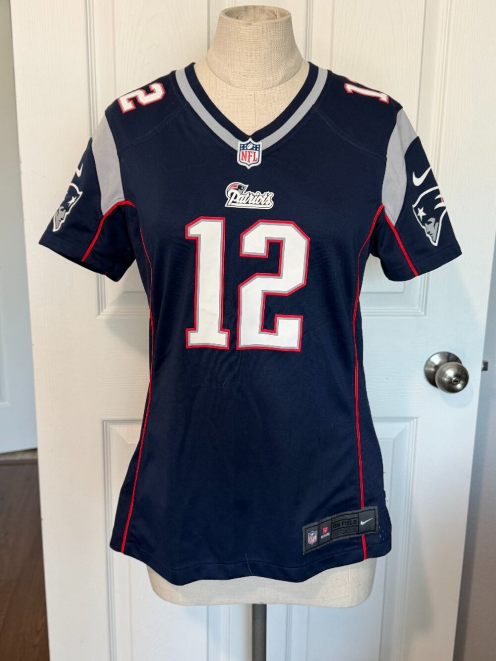 Nike Tom Brady #12 New England Patriots Women’s Jersey Size S